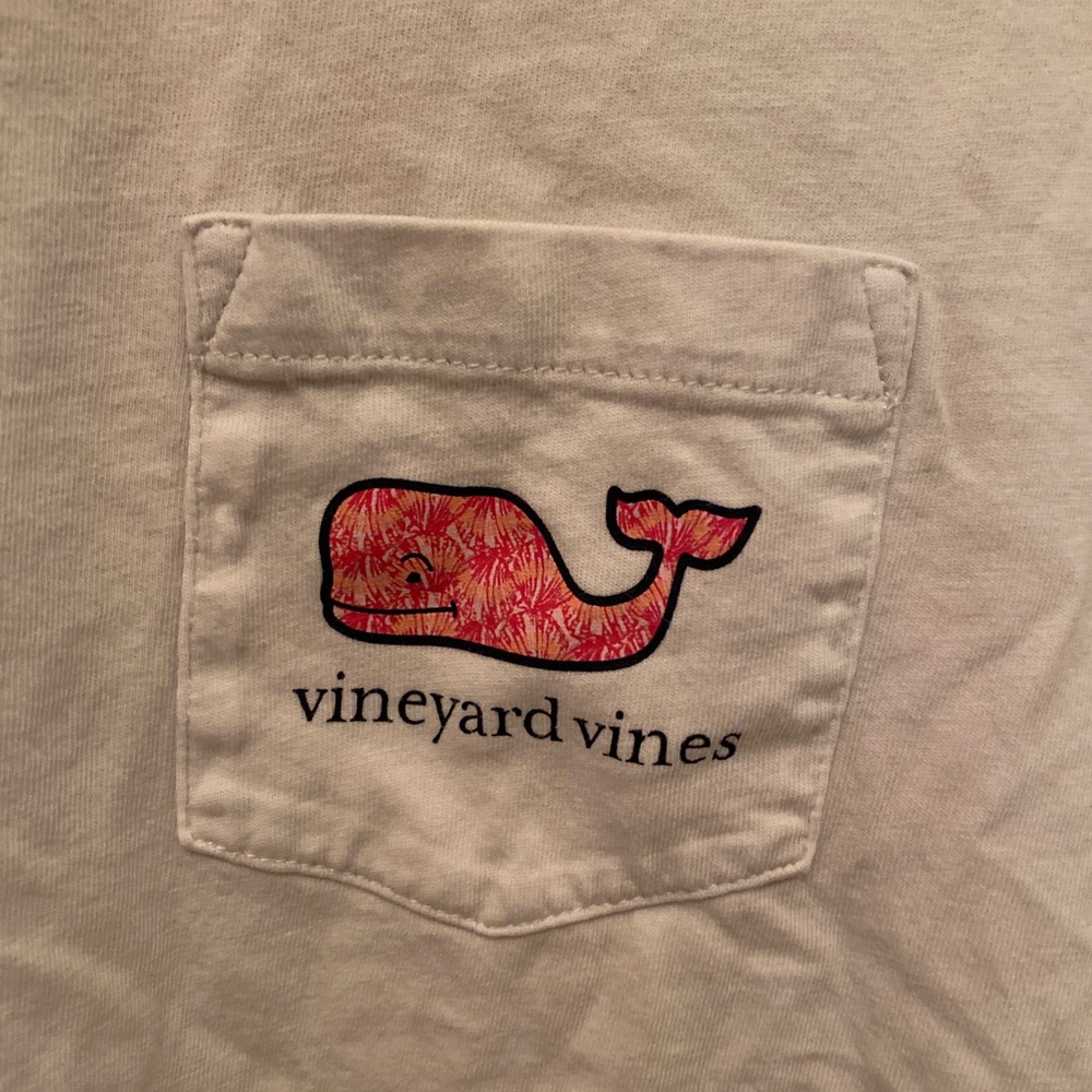 Vineyard Vines - Picture 4 of 4